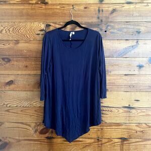 Comfy USA Navy Tunic Top size Small